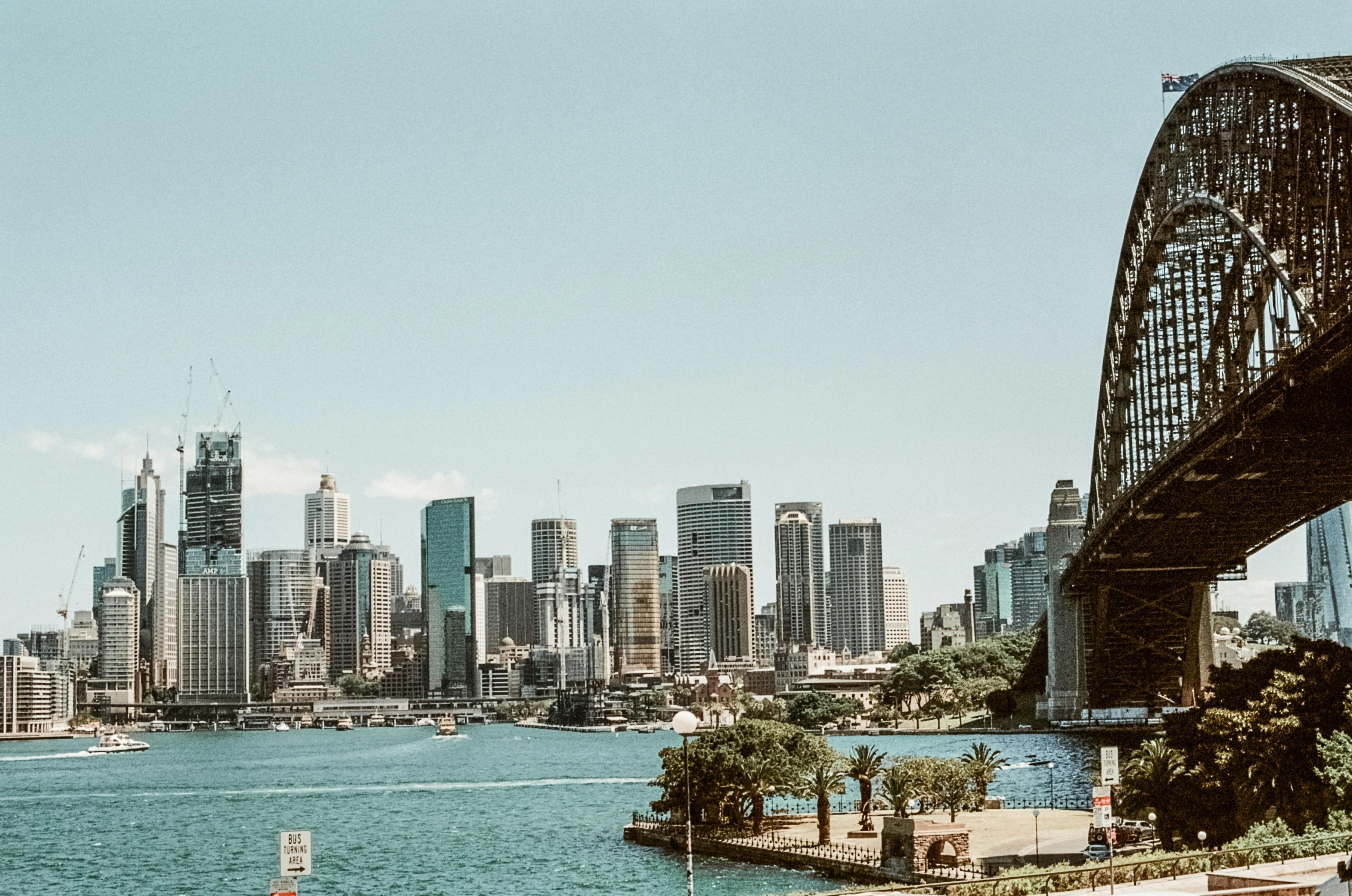 Australian University Graduates Tend to Earn the Highest Starting Salaries
